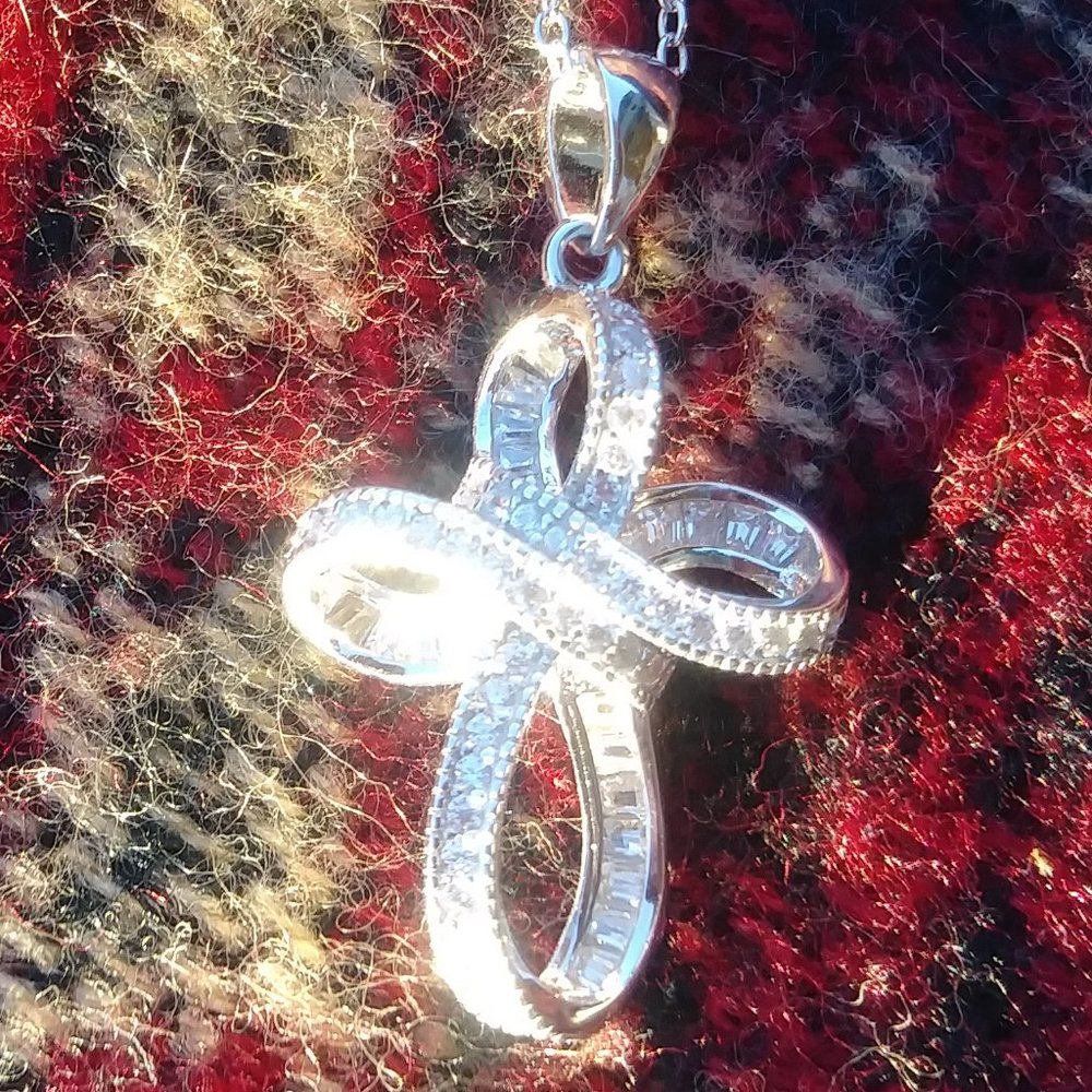 Sterling Sliver Ribbon Knot Cross Czs necklace